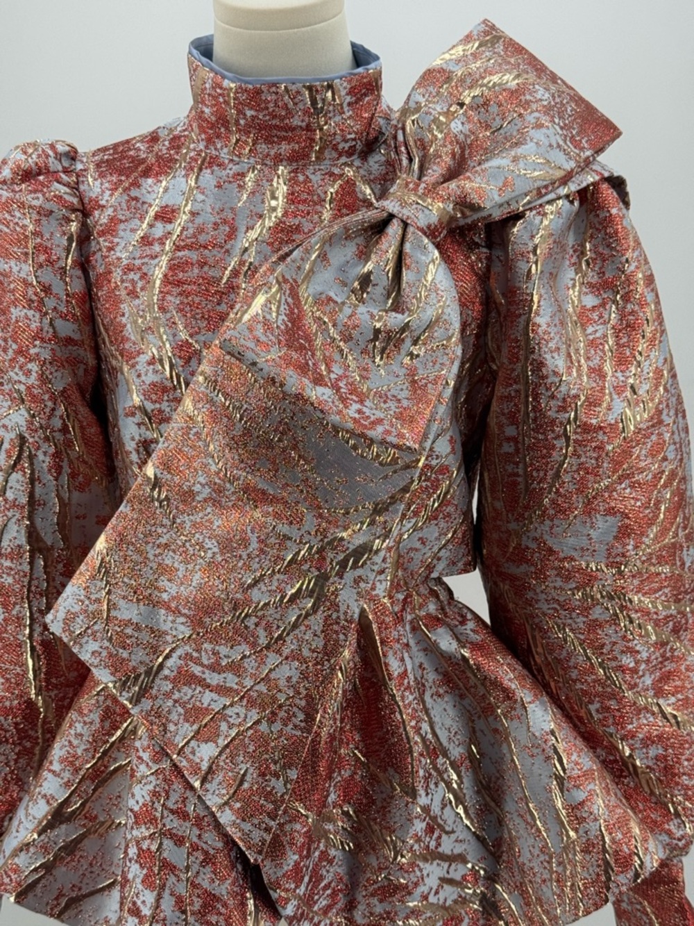 Akira Luxury Metallic Brocade Bow Peplum Blouse Elegant High Neck Statement Top - Picture 4 of 15